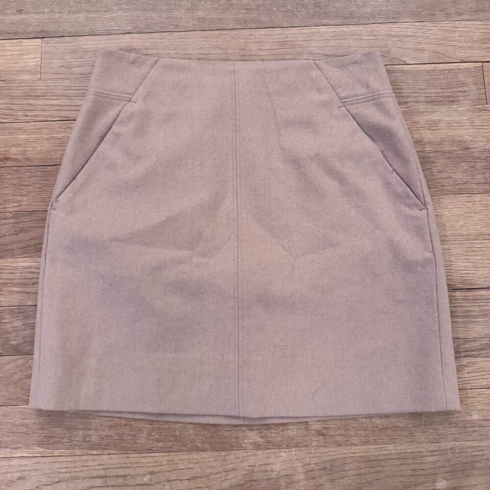 LOFT tan mini pencil skirt size 0
b72